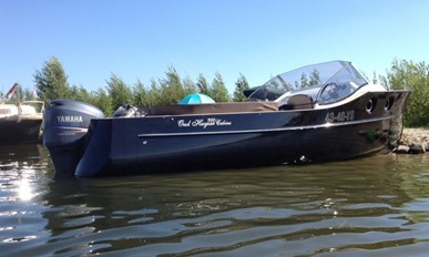 Oud Huijzer 700 Cabine